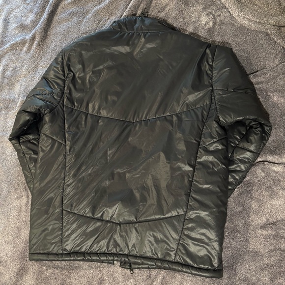Men’s Stussy lightweight down jacket - Picture 6 of 6